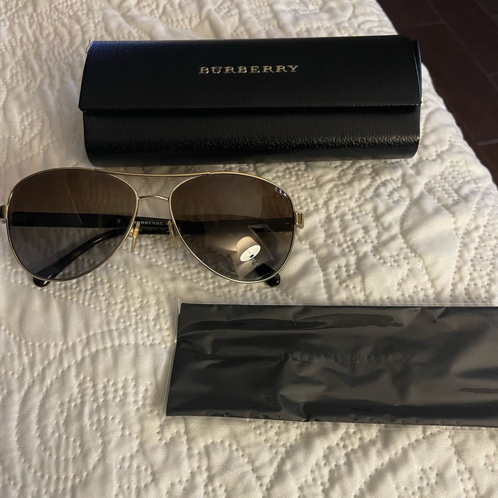Burberry aviators 3080